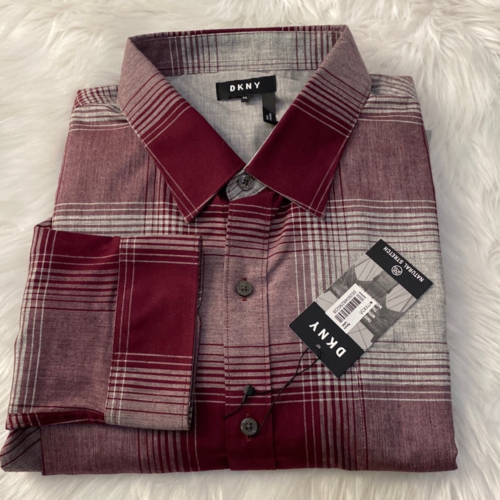 DKNY ⭐️ NWT MEN SHIRT
